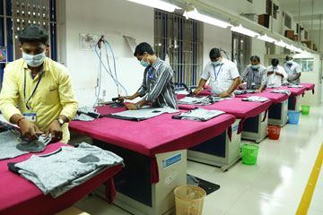 Ironing  equipments  of 30 machines  with trained work force, the final product is defect free.